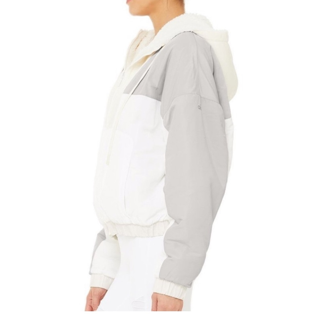 Alo Yoga Duality Reversible Sherpa Jacket - Women | Color: White | Size: S